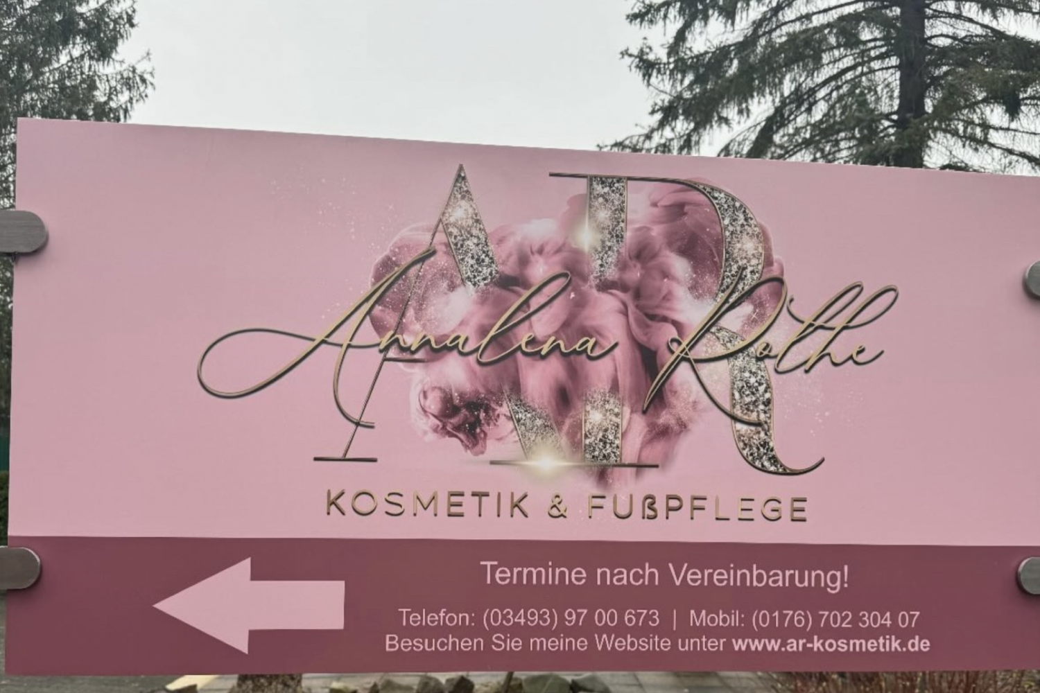 AR-Kosmetik_Muldenstein_Außenwerbung